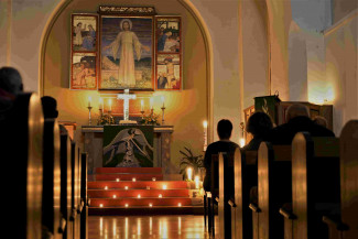 Nachtkonzert im Kerzenschein in der Auferstehungskirche Lohr 