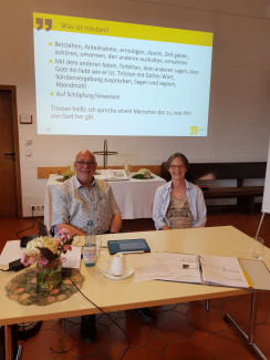 Pfarrer Winfried Veeser und Pfarrerin Monika Riwar 