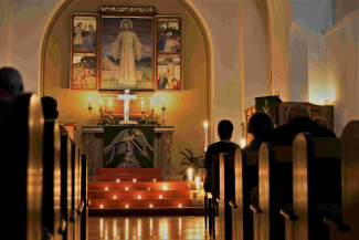 Nachtkonzert im Kerzenschein in der Auferstehungskirche Lohr 