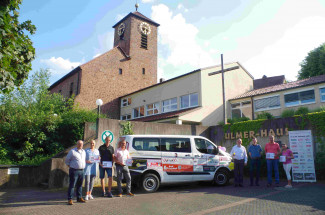 Feierliche Übergabe des Dienstbusses am 15. Juni